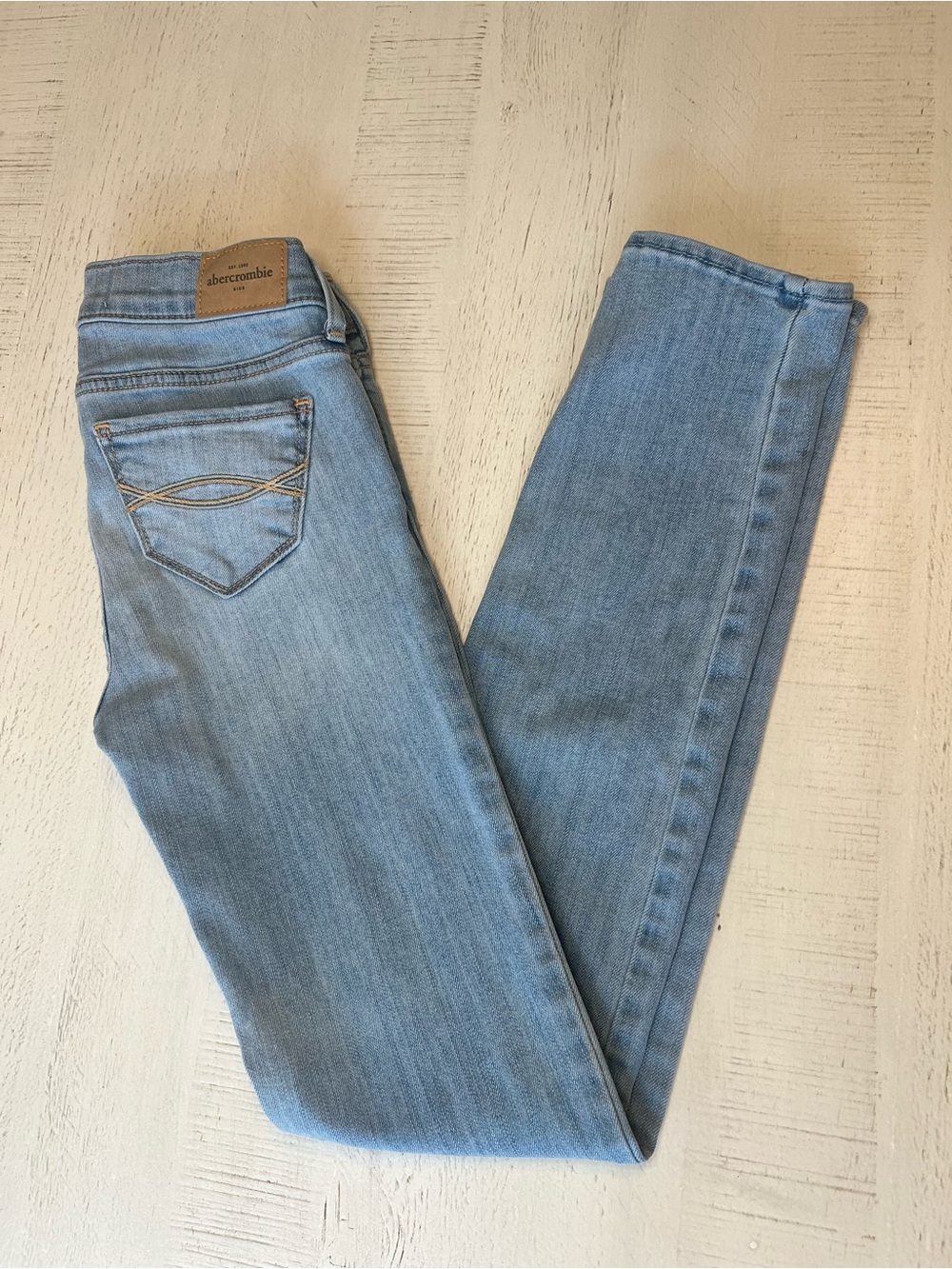 Abercrombie Kids Light Wash Denim Jeans Size 12 Slim EUC